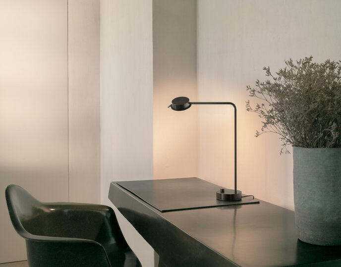CHIPPERFIELD TABLE W102T