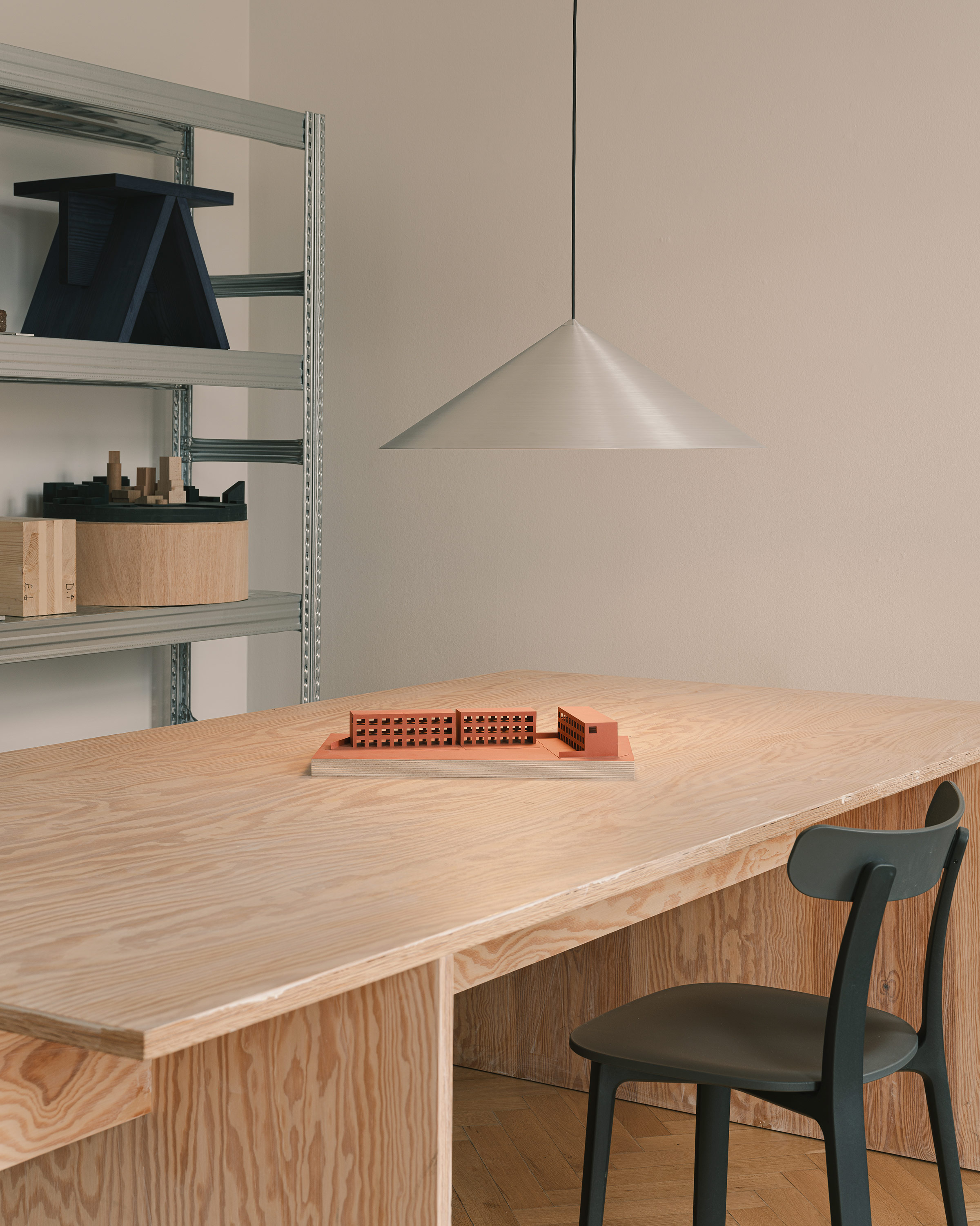 CONE SUSPENDED M W151M3